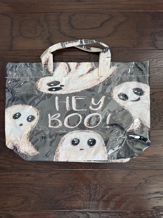 KimberlyJordyn Handbags - NWOT Halloween Ghost Print Tote Bag PVC Hey Boo!